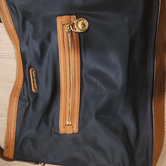 Michael Kors handbag - Picture 4 of 14